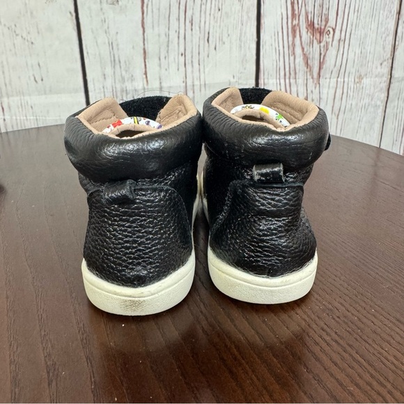 New Balance & Monkey Feet Black Sneakers High-Top Style for toddlers 18-24 - Picture 4 of 16